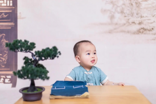 恩施宝宝眼屎多是什么原因